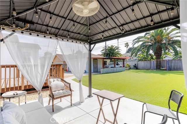 1100 W 103rd Street, Los Angeles, CA 90044