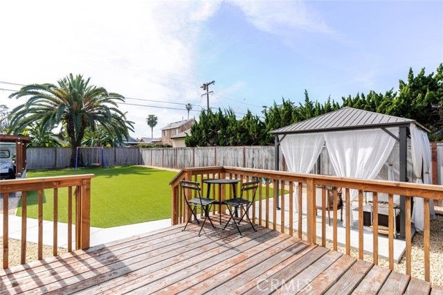 1100 W 103rd Street, Los Angeles, CA 90044