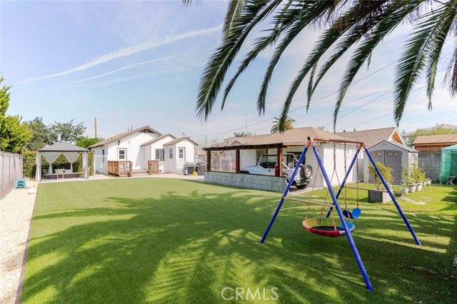 1100 W 103rd Street, Los Angeles, CA 90044