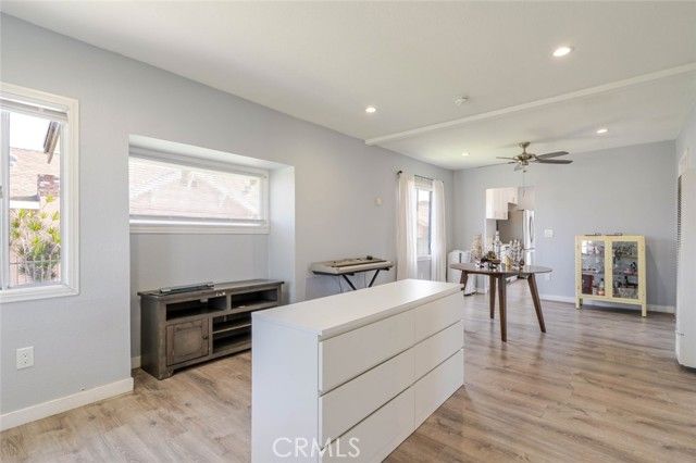 1100 W 103rd Street, Los Angeles, CA 90044