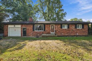 7249 2nd Street, West Bloomfield Charter Township, MI 48324