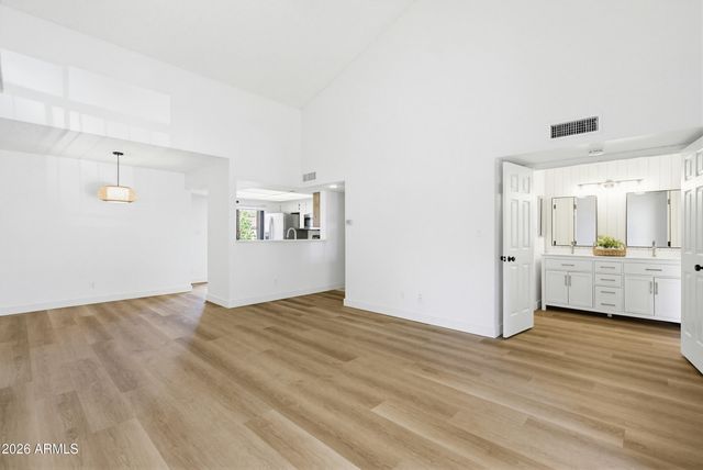 9550 N 94TH Place 223, Scottsdale, AZ 85258