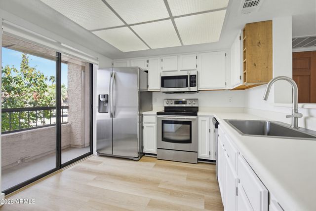 9550 N 94TH Place 223, Scottsdale, AZ 85258