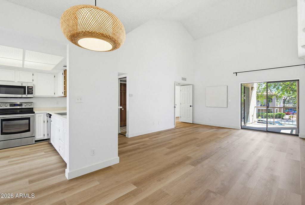 9550 N 94TH Place 223, Scottsdale, AZ 85258