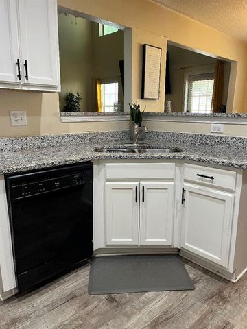 484 Hillandale Park Drive, Lithonia, GA 30058