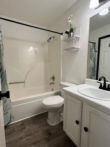 484 Hillandale Park Drive, Lithonia, GA 30058