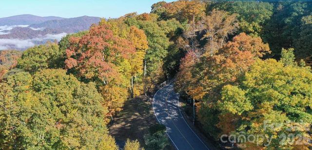 81 Stoney Falls Loop C3, Burnsville, NC 28714