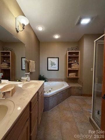 81 Stoney Falls Loop C3, Burnsville, NC 28714