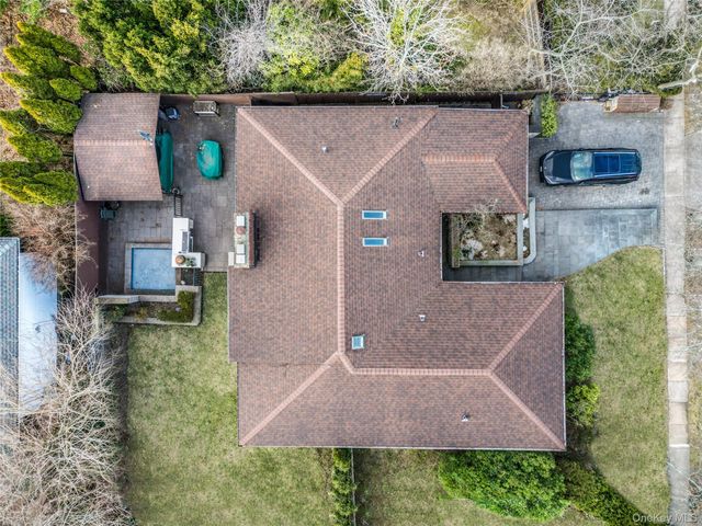 41 Erick Avenue, Hewlett, NY 11557