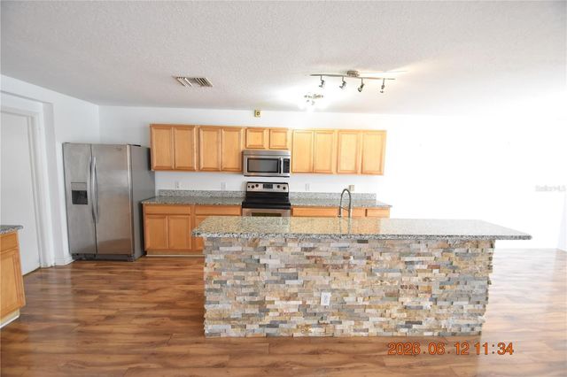 10924 SUBTLE TRAIL DRIVE, Riverview, FL 33579