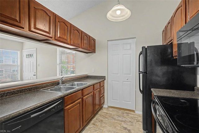 5622 Summit ARCH, Virginia Beach, VA 23462