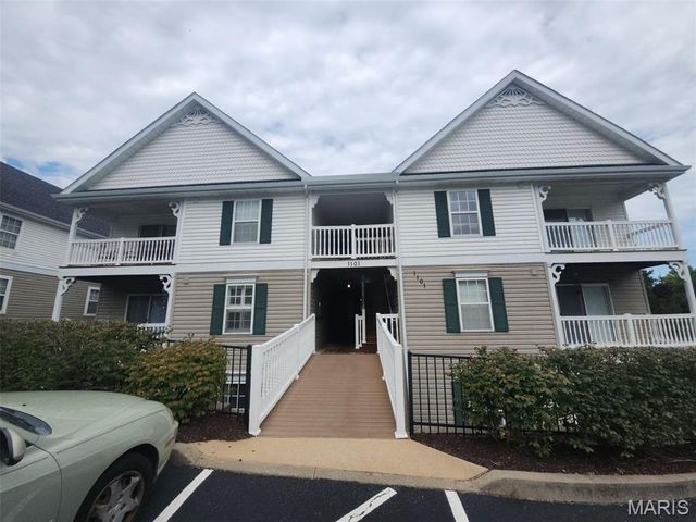 1101 Arbor Creek Drive 3C, St Louis, MO 63122
