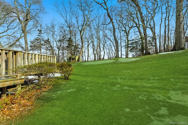 23 Amagansett Drive, Sound Beach, NY 11789