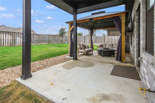 6327 Spartan Drive, College Station, TX 77845