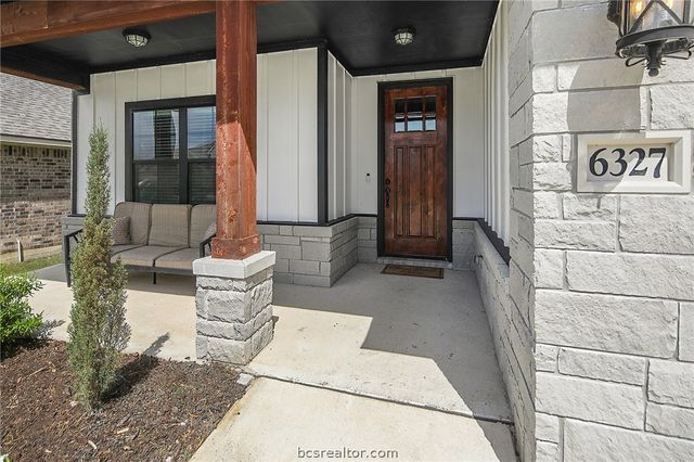 6327 Spartan Drive, College Station, TX 77845