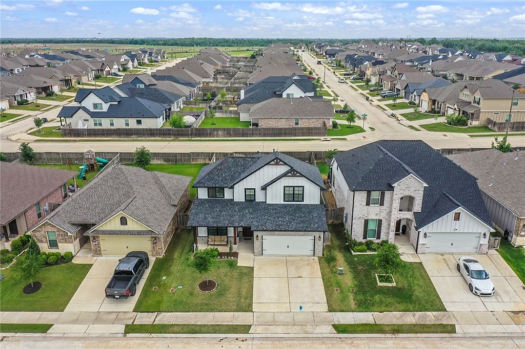 6327 Spartan Drive, College Station, TX 77845 — photo 2