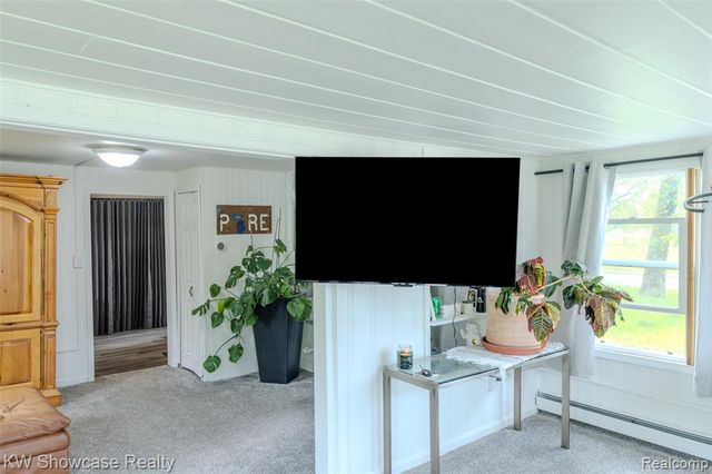 1815 E Lake Drive, Novi, MI 48377