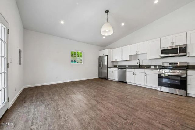 6003 N Muscatel Avenue B, Temple City, CA 91775