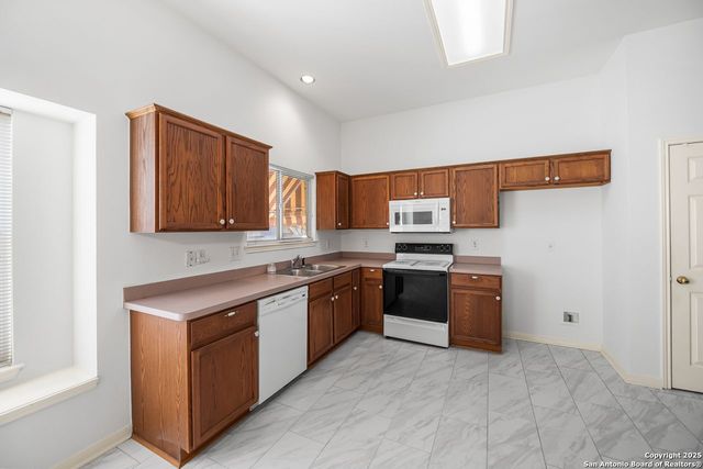 13102 Stoney Creek, Universal City, TX 78148