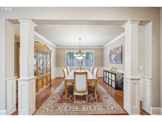 13932 SUNDELEAF Dr, Lake Oswego, OR 97034