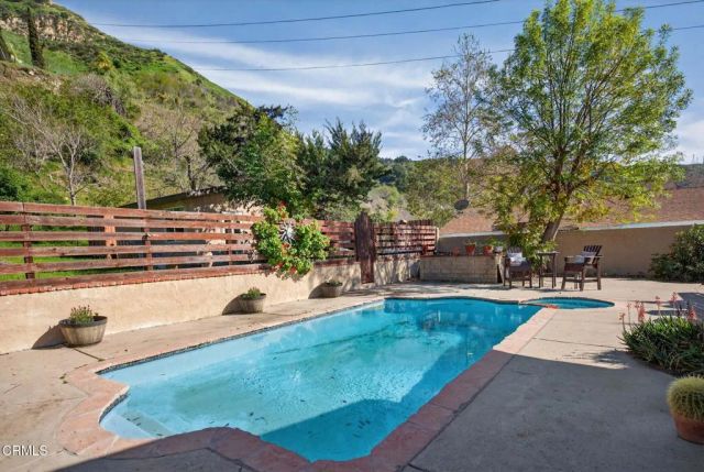 8994 Nye Road, Ventura, CA 93001