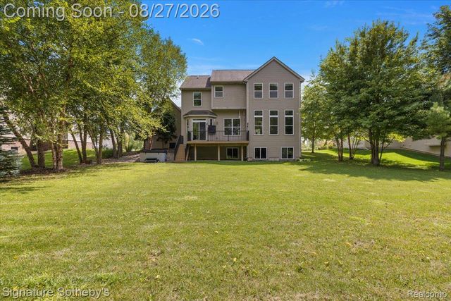 871 Wynstone Circle S, Oakland Charter Township, MI 48363