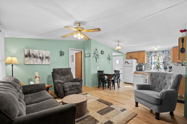 3254 Lyndon Dr., Little River, SC 29566