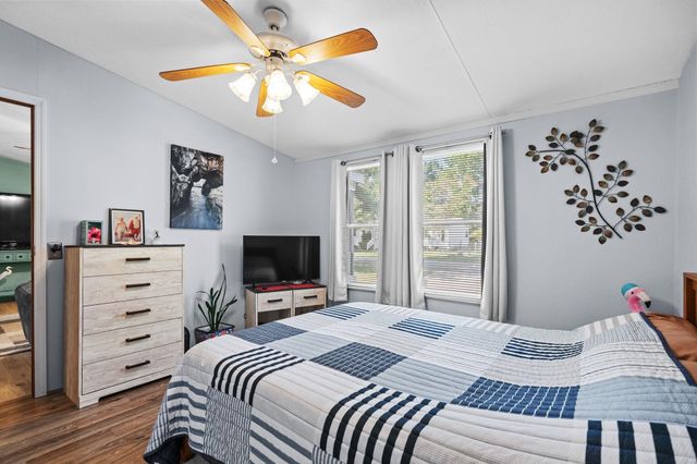3254 Lyndon Dr., Little River, SC 29566