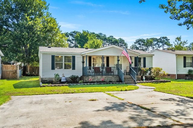 3254 Lyndon Dr., Little River, SC 29566