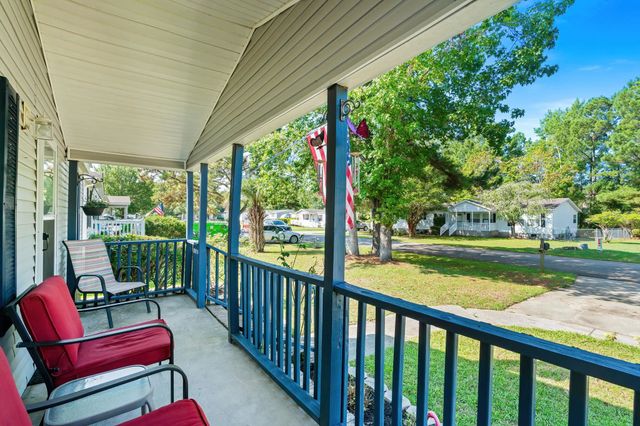 3254 Lyndon Dr., Little River, SC 29566