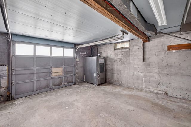 33 Horsefoot Rd, Dennis, MA 02638