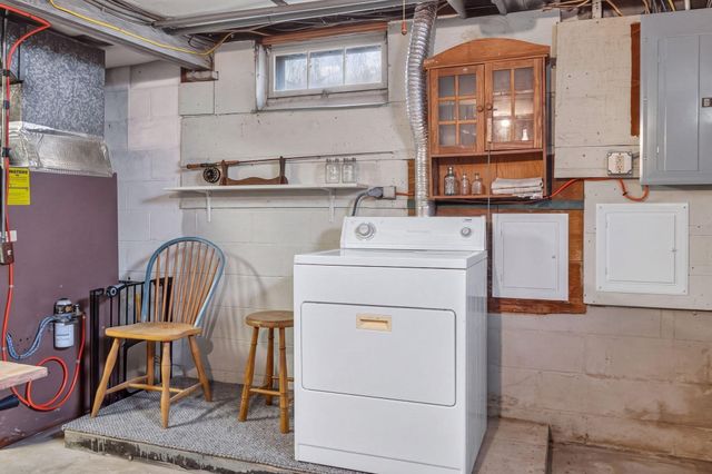 33 Horsefoot Rd, Dennis, MA 02638