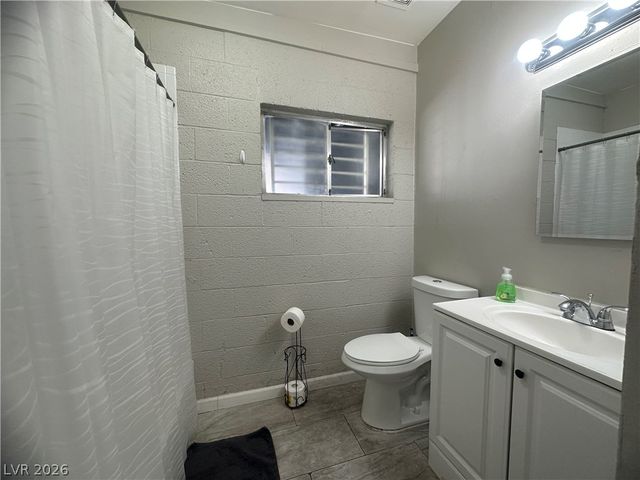 1312 East Saint Louis Avenue, Las Vegas, NV 89104