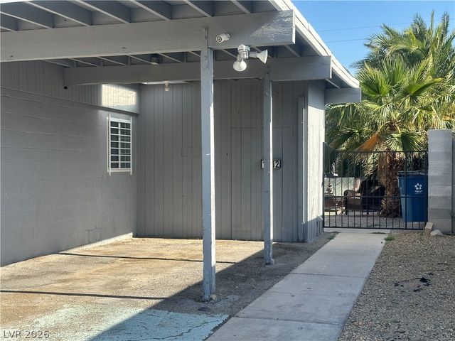 1312 East Saint Louis Avenue, Las Vegas, NV 89104