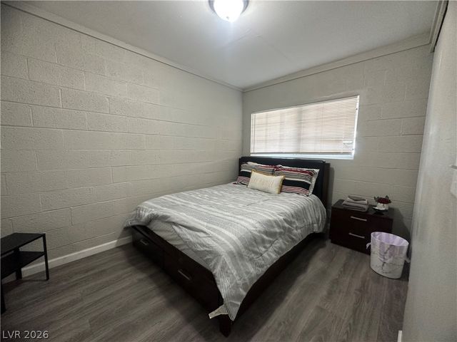 1312 East Saint Louis Avenue, Las Vegas, NV 89104