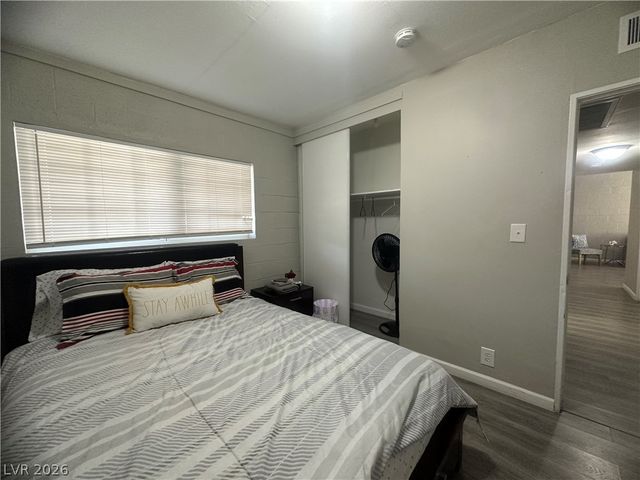 1312 East Saint Louis Avenue, Las Vegas, NV 89104