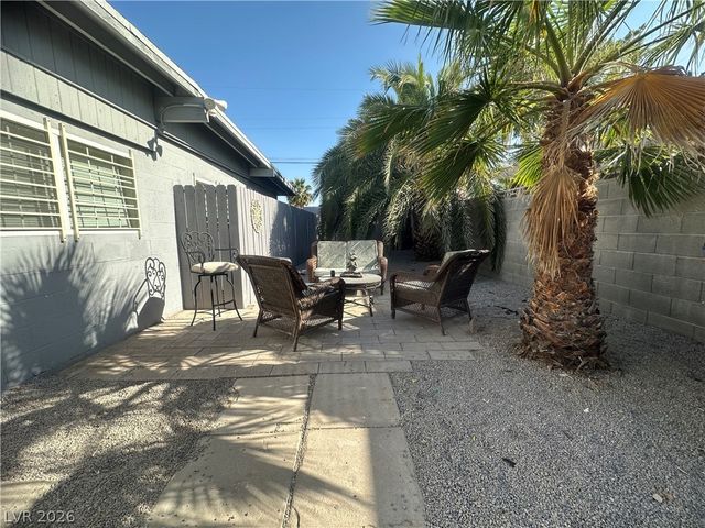 1312 East Saint Louis Avenue, Las Vegas, NV 89104