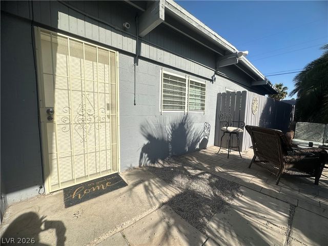 1312 East Saint Louis Avenue, Las Vegas, NV 89104