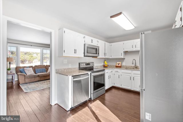 391 HOLLY CORNER RD, Fredericksburg, VA 22406
