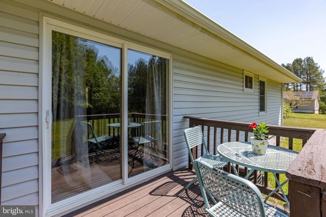 391 HOLLY CORNER RD, Fredericksburg, VA 22406
