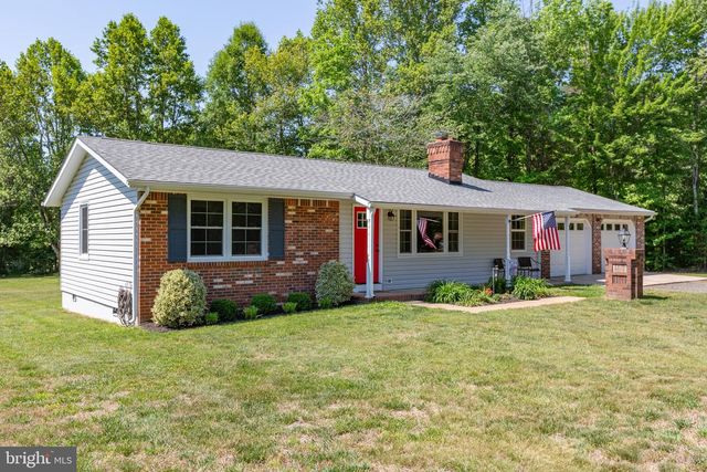 391 HOLLY CORNER RD, Fredericksburg, VA 22406