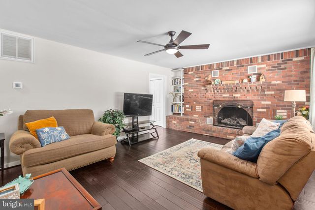 391 HOLLY CORNER RD, Fredericksburg, VA 22406