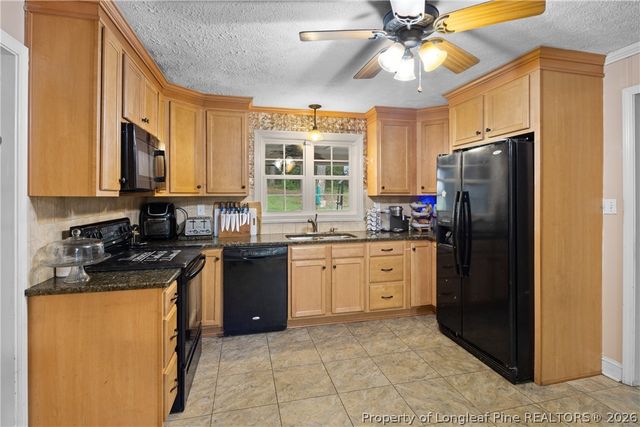 2712 Skye Drive, Fayetteville, NC 28303