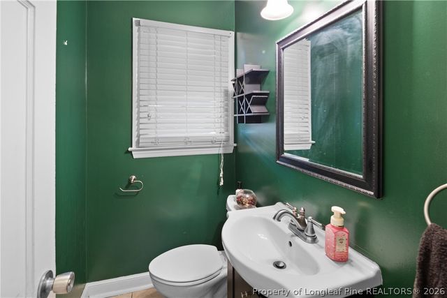 2712 Skye Drive, Fayetteville, NC 28303