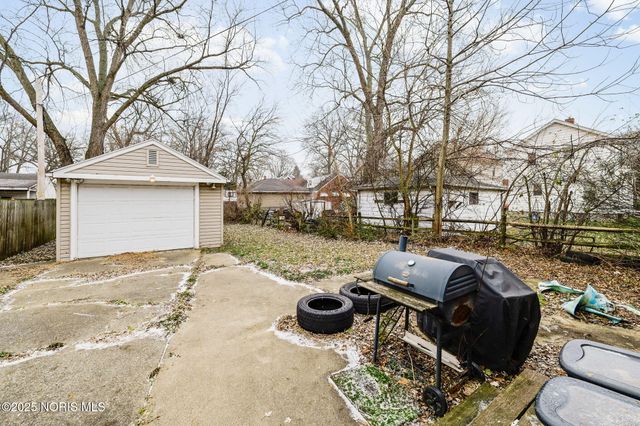 419 Bender Drive, Toledo, OH 43609