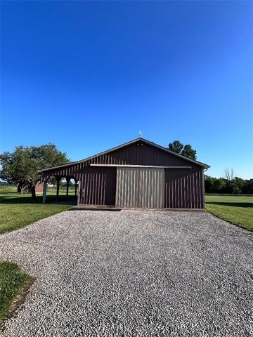 12284 Old Dayton Road, Brookville, OH 45309