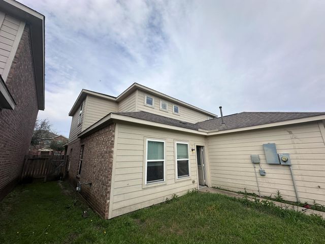 8218 Malago Point Drive, Cypress, TX 77433