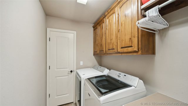 14338 S Hudson Avenue, Bixby, OK 74008