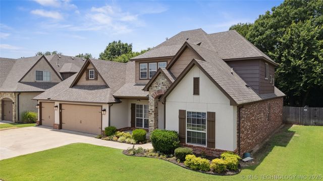 14338 S Hudson Avenue, Bixby, OK 74008