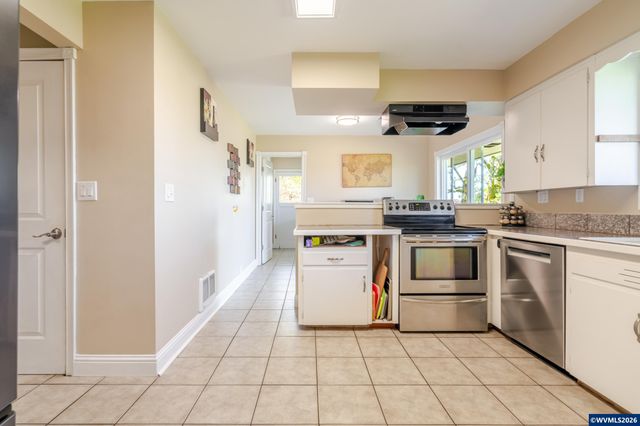 1047 Northview Ln NW, Albany, OR 97321